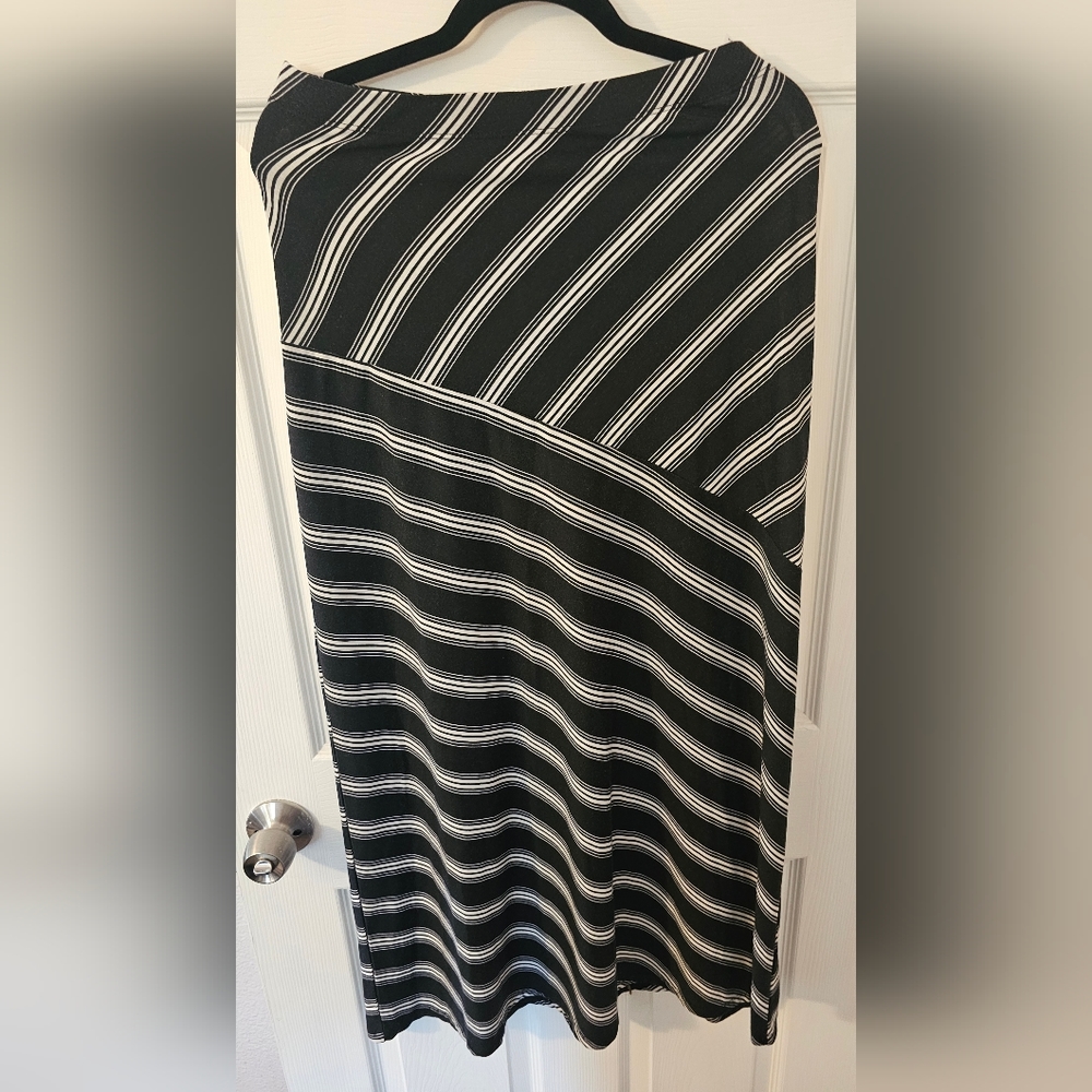 Maurices Maxi Skirt - Picture 2 of 5